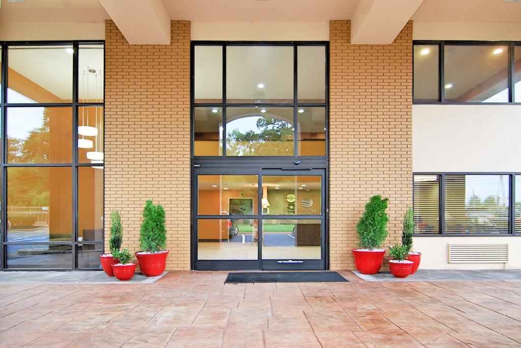 Quality Inn Lincolnton Экстерьер фото