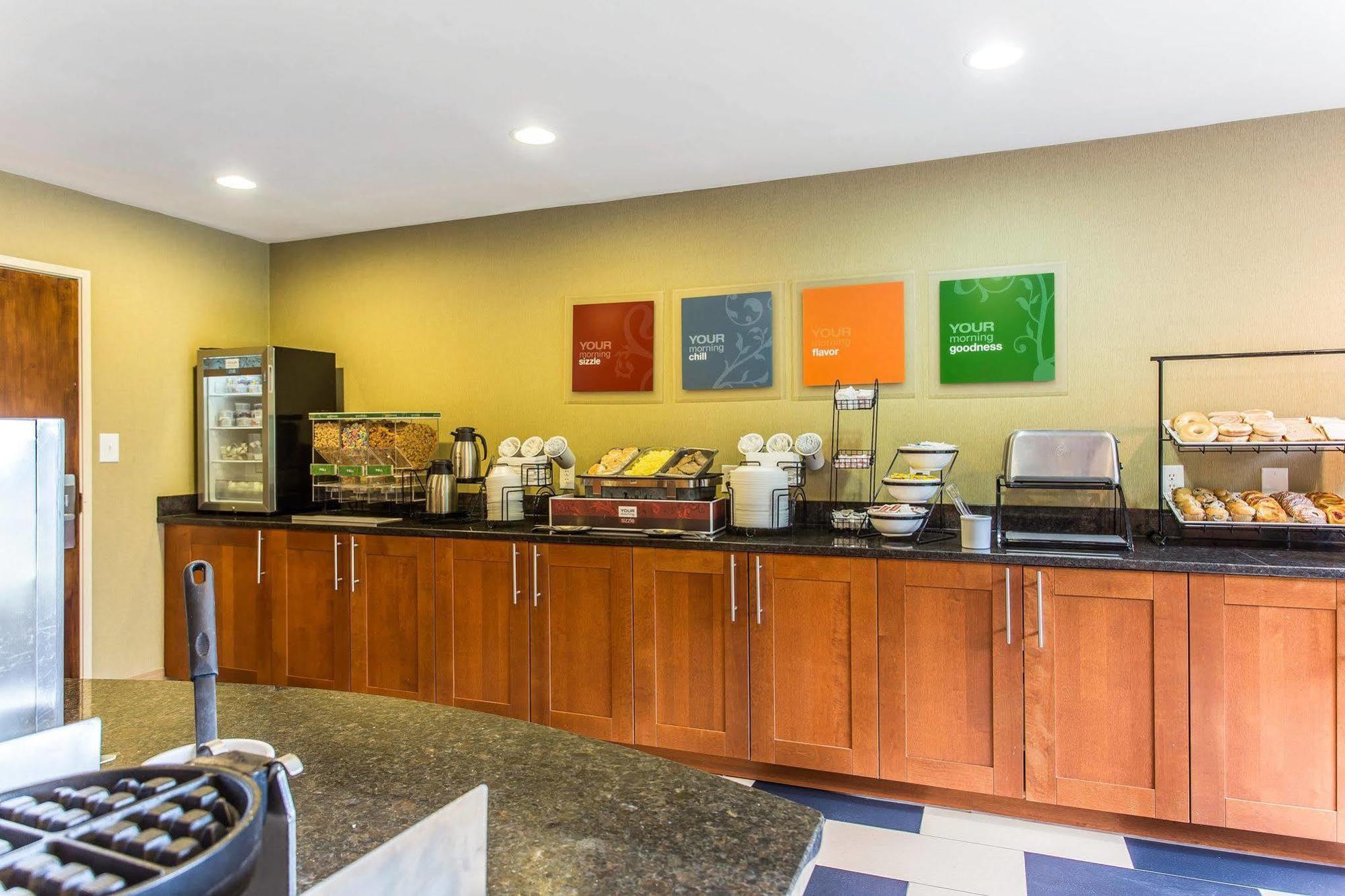 Quality Inn Lincolnton Экстерьер фото