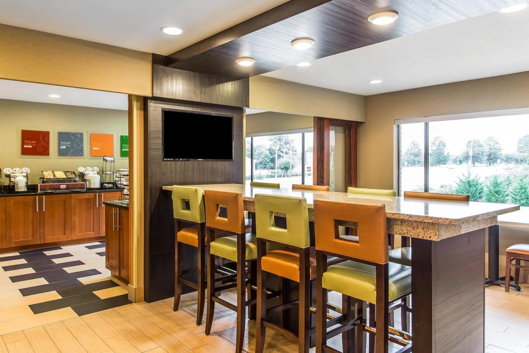 Quality Inn Lincolnton Экстерьер фото
