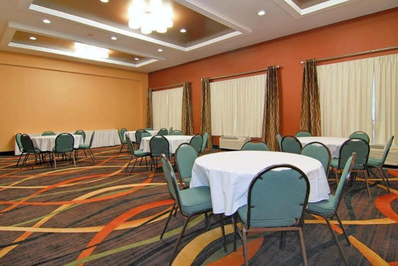 Quality Inn Lincolnton Экстерьер фото